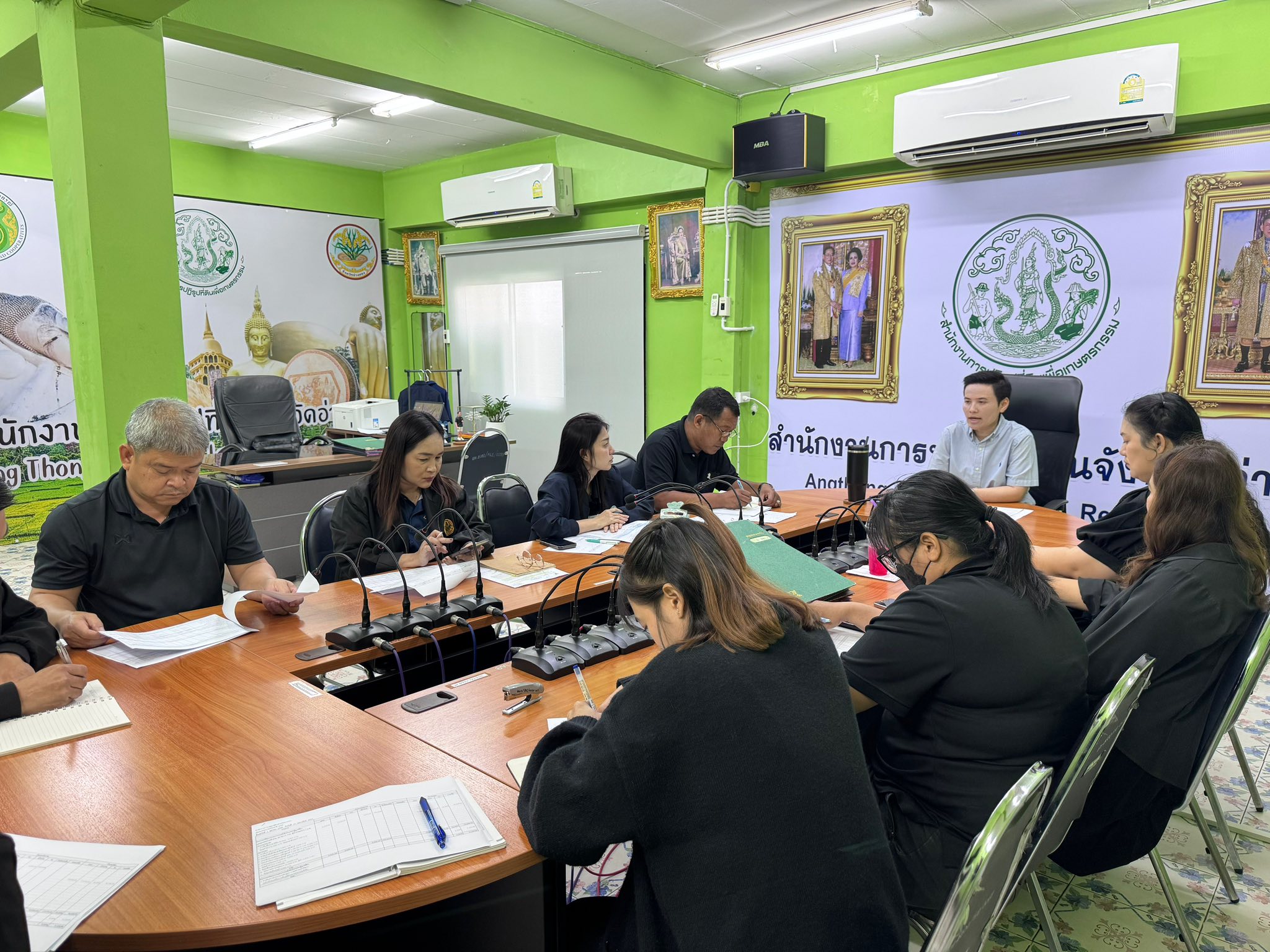 title - ประชุมสำนักงานการปฏิรูปที่ดินจังหวัดอ่างทองประจำเดือนกุมภาพันธ์ 2569